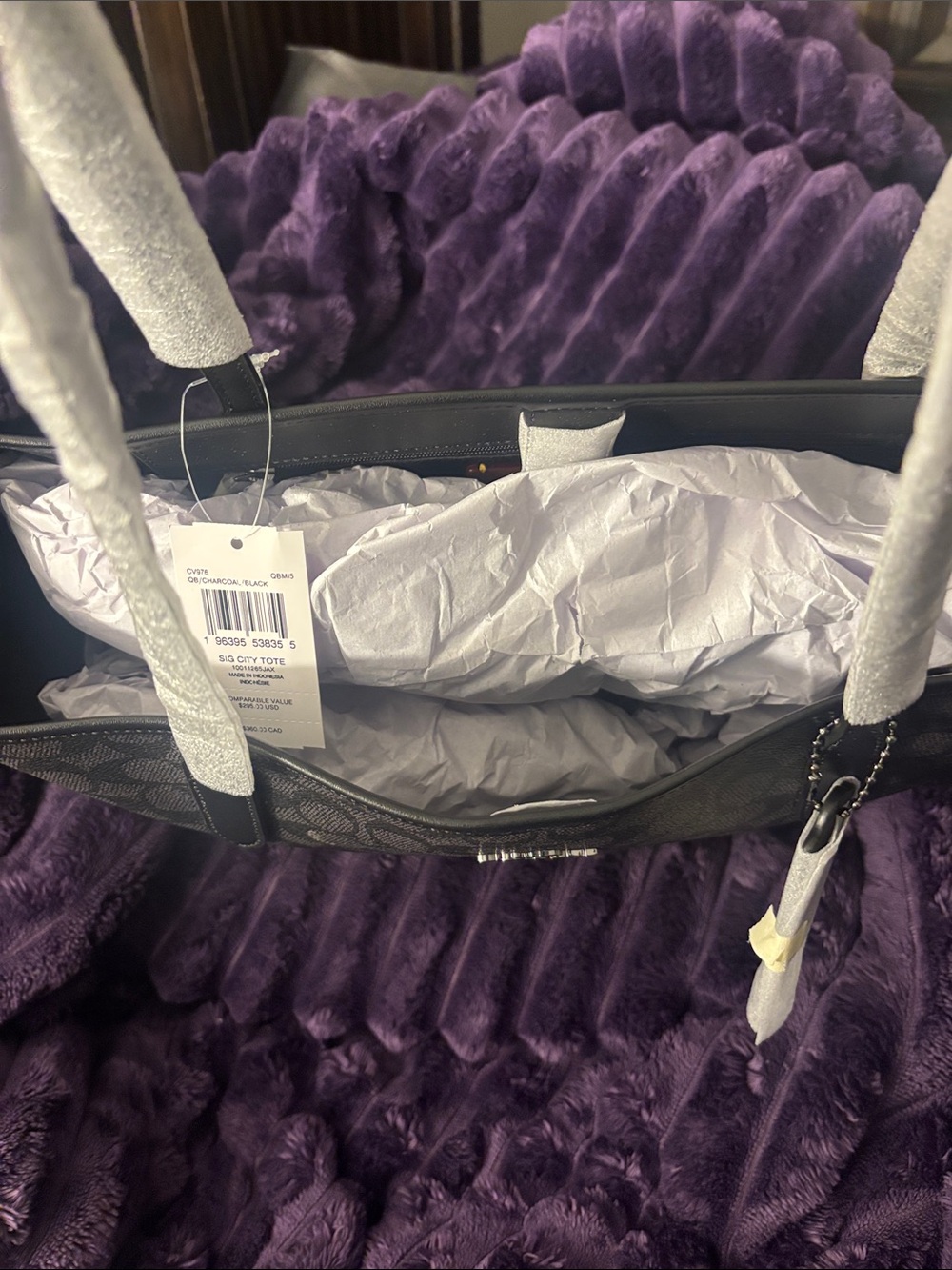 Brand new Coach Black Signature City Tote Bag with Dark Gray Monogram . - Picture 3 of 5